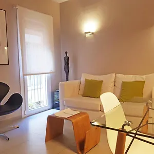 Caballerizas Con Parking Gratuito En Pleno Centro Apartamento